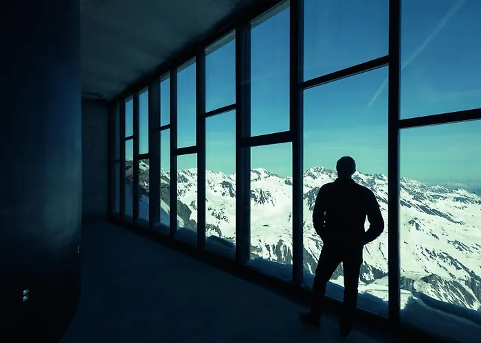 Valentin فندق 4*