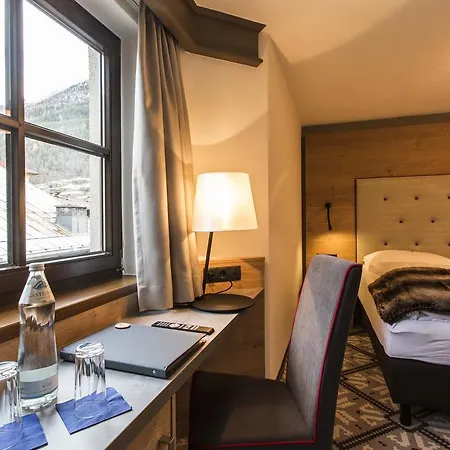Valentin Hotel 4*